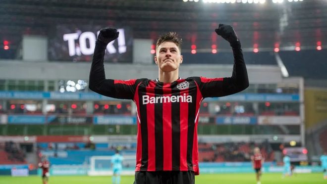 与裁判的碰 与裁判的碰